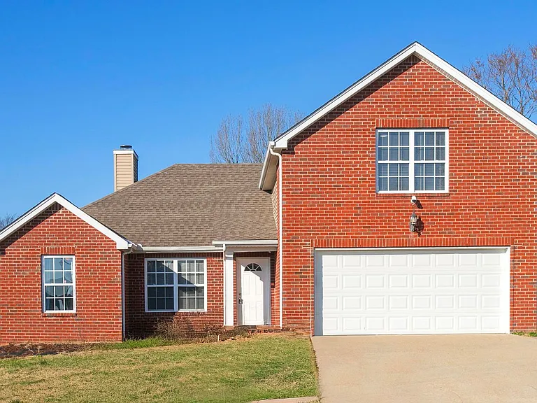 405 Knob Ct — Photo 1