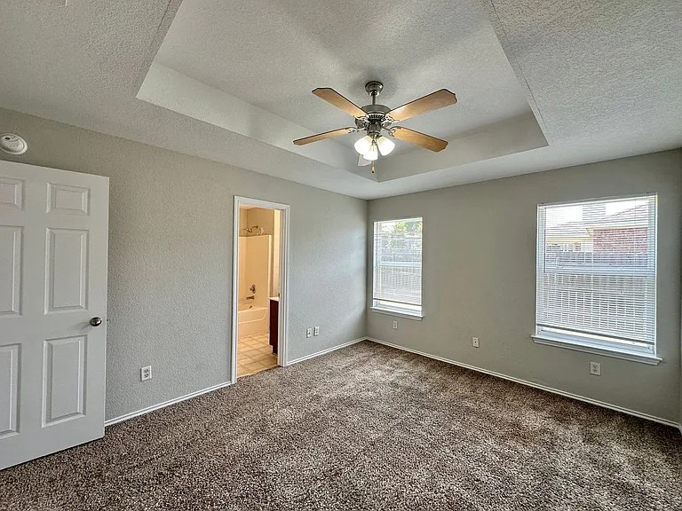 2810 Bastion Loop — Photo 20