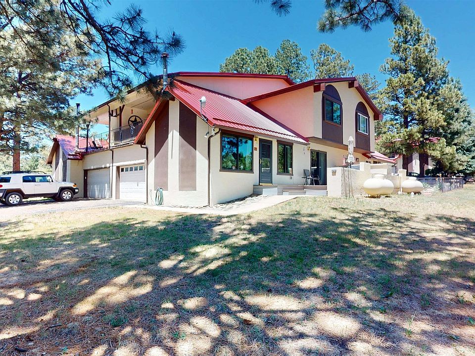 1st image of 23 Pendaries Village Ln