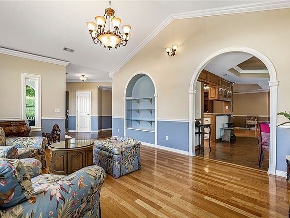 5th image of 4555 W Sandingham St