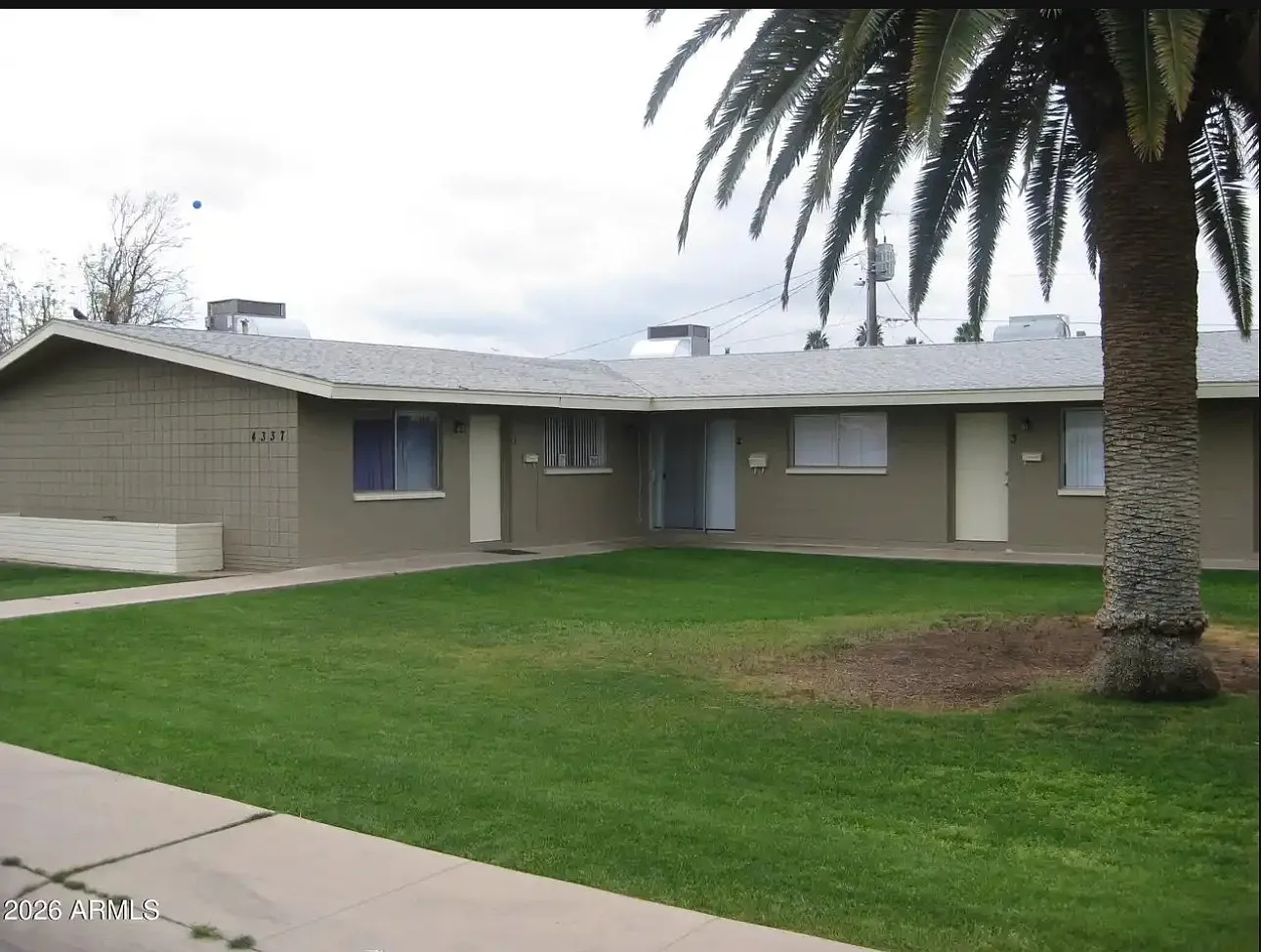 4337 W Keim Dr — Photo 2