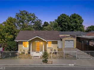 512 S Willowbrook Ave, Compton, CA 90220