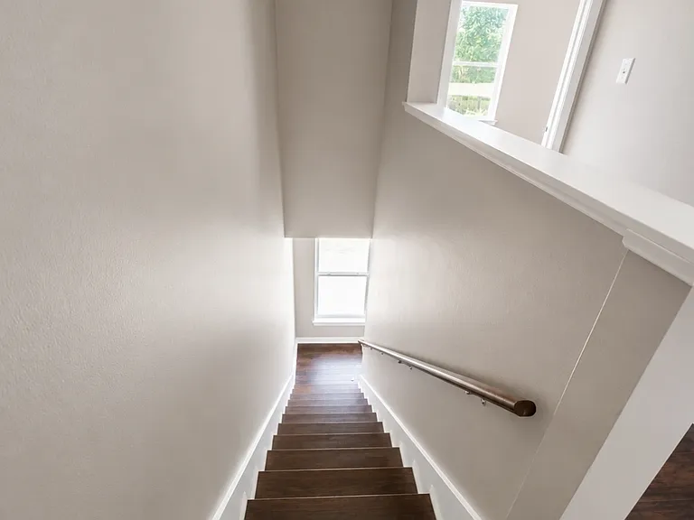 209 E 24th Ave #7 — Photo 22