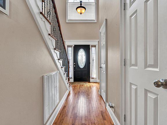5th image of 1888 Weston Pl NW