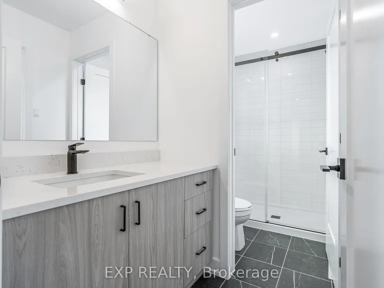 489 Duvernay Dr — Photo 41