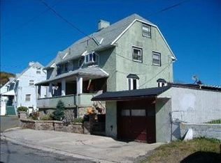 214 Pine St, New Philadelphia, PA 17959