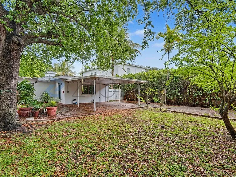 5210 NW 5th Ave — Photo 21
