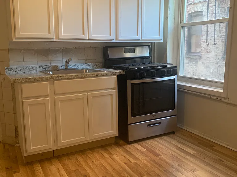 148 Summit Ave #3 — Photo 9