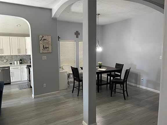 3rd image of 5007 Bridgecrossing Ct