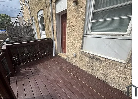 1205 W Ostend St — Photo 8