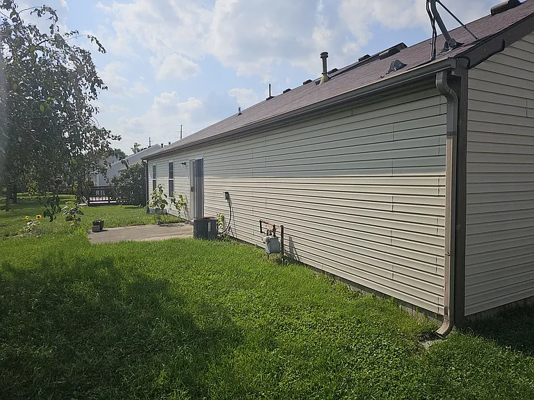 9817 Traditions Ln — Photo 4