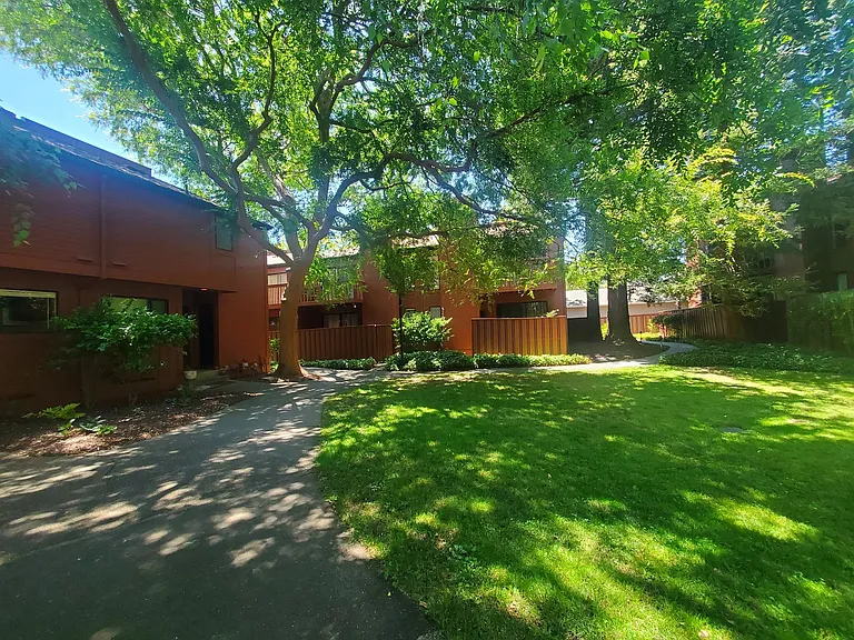 1717 Novato Blvd #10 — Photo 19