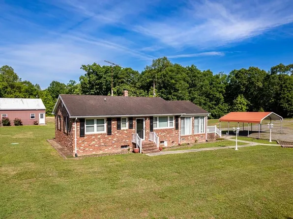 2437 Mulberry Rd, Farnham, VA 22460
