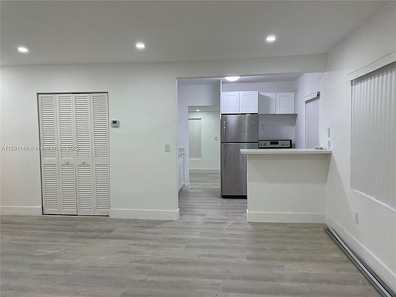 3rd image of 1280 NE 122nd Ter