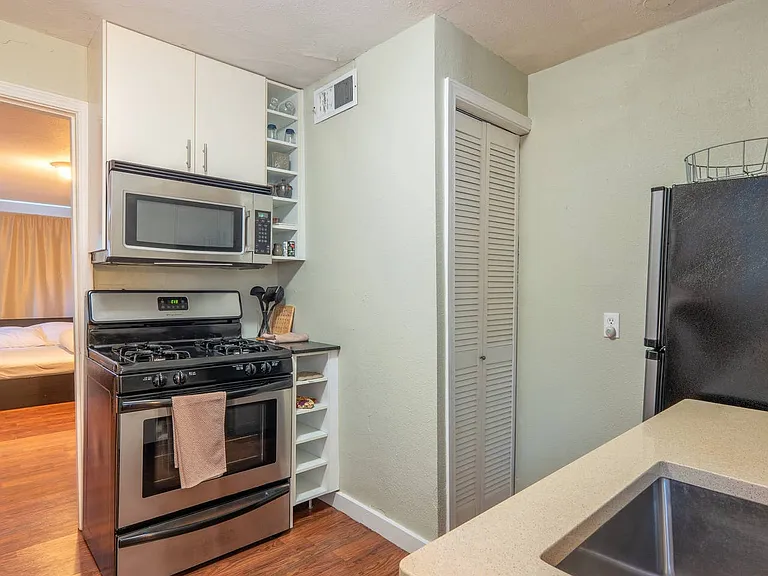 3409 SW US Veterans Hospital Rd — Photo 8
