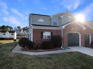 106 Linden Ct, Yorktown, VA 23693