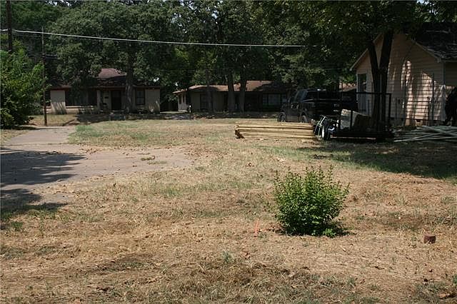 2nd image of 3214 Carpenter Ave