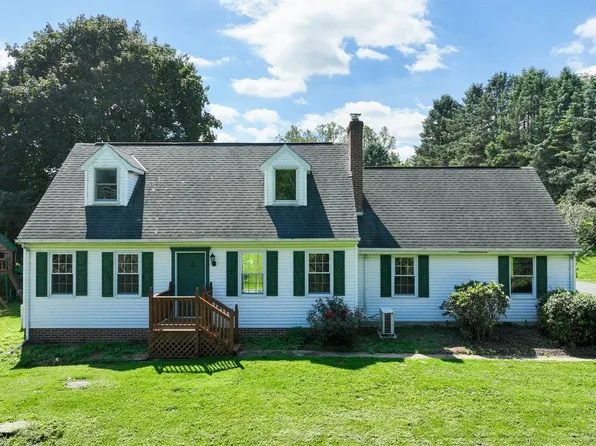 21 Observation Site Rd, Conestoga, PA 17516