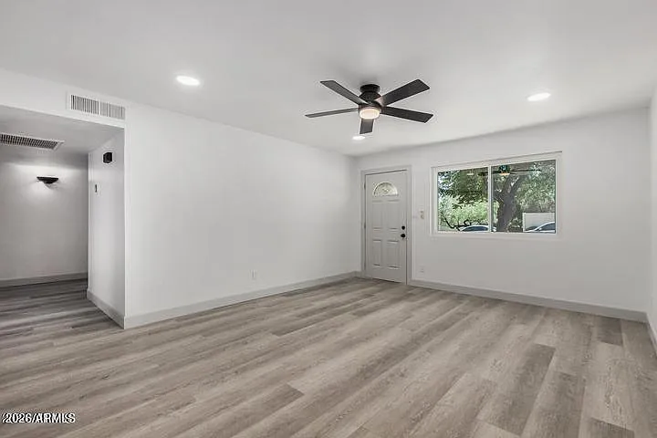 1008 W Watson Dr — Photo 5