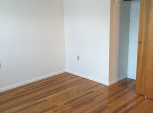 1748 Middlesex St #B, Lowell, MA 01851