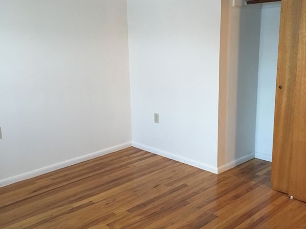 1748 Middlesex St #B