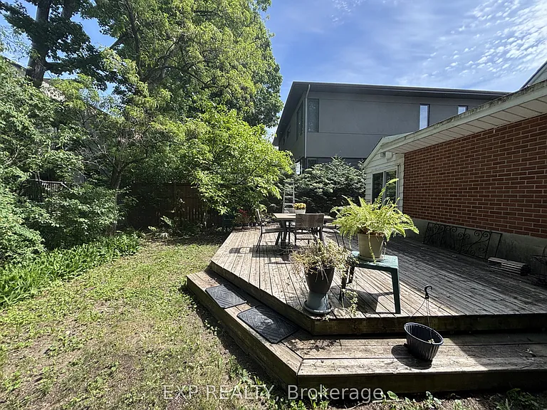 44 Clearview Ave — Photo 23
