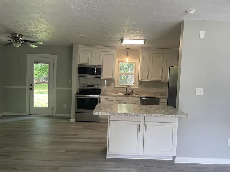 13334 Warwick Springs Dr — Photo 6