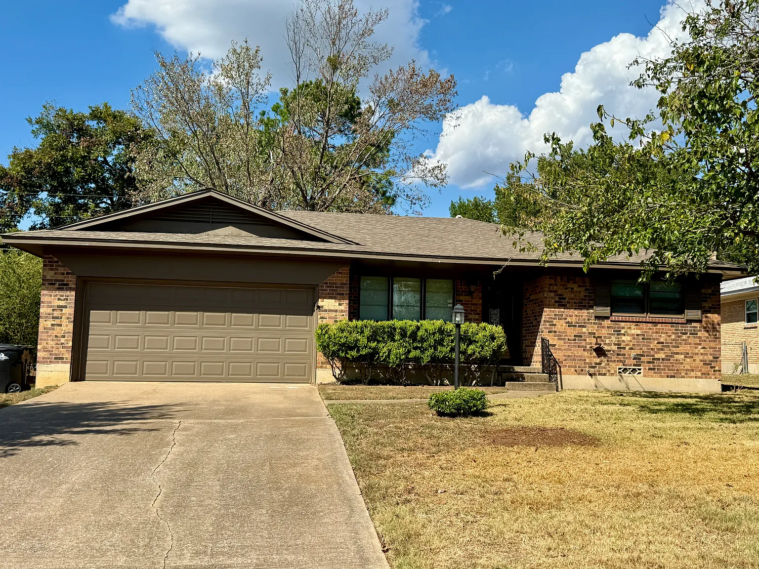3 bed, 1204 sqft, $1,750 — Photo 1