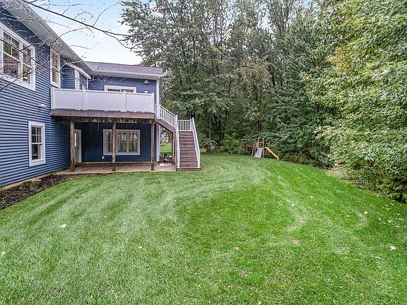 5th image of 4007 Eagle Rock Ct SW