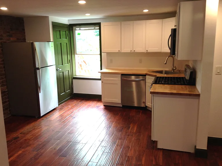 30 Croton Ave #3 — Photo 4