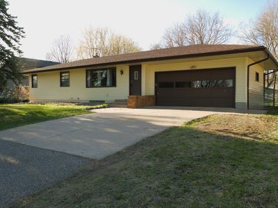 769 County Road C W, Roseville, MN, 55113