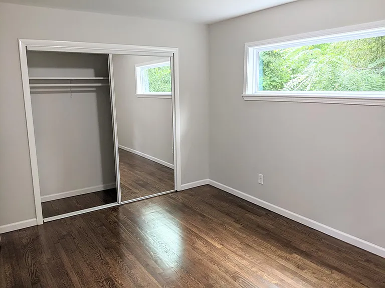 2036 Kenwood Pl SE — Photo 17