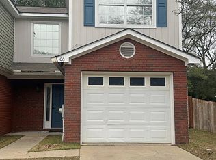 106 Candle Brook Dr, Dothan, AL 36303