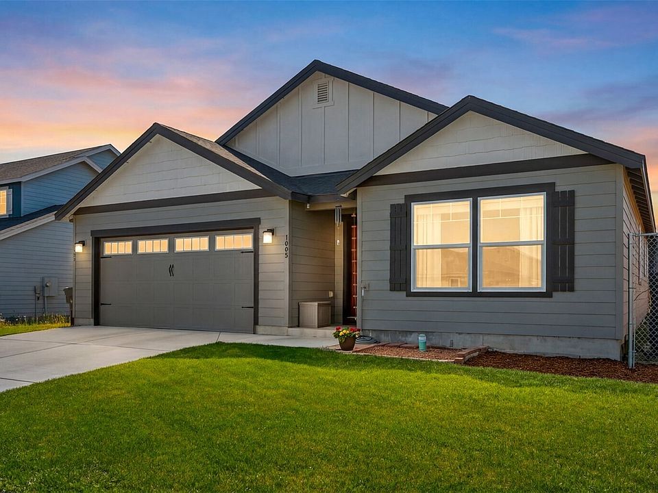 1st image of 1005 7th Avenue NE