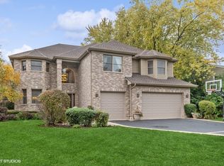 1520 Dartmouth Ln, Deerfield, IL 60015