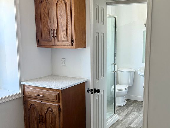 5th image of 3348 Easton Ave #302