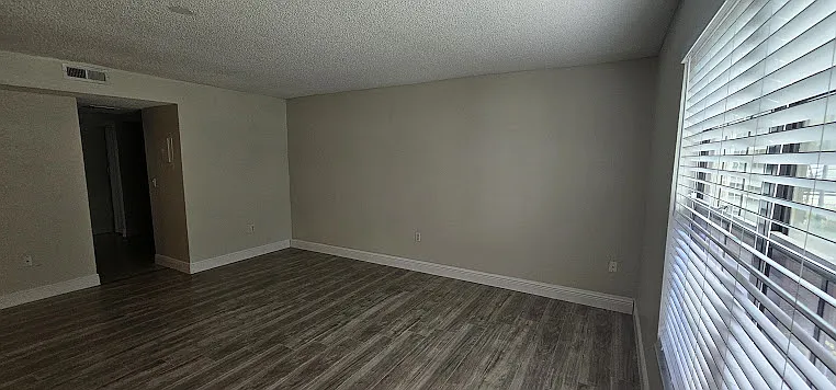 5908 Village Cir #5908 — Photo 7