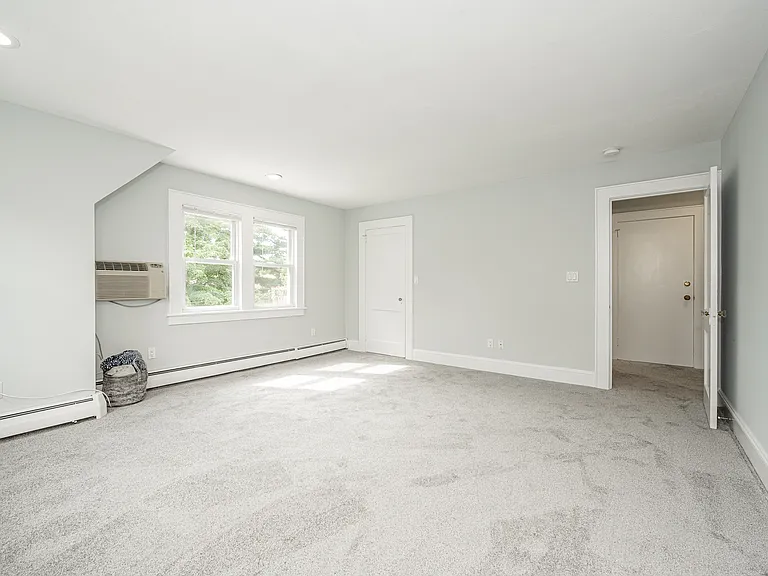 300 Hubbard Ave #2 — Photo 25