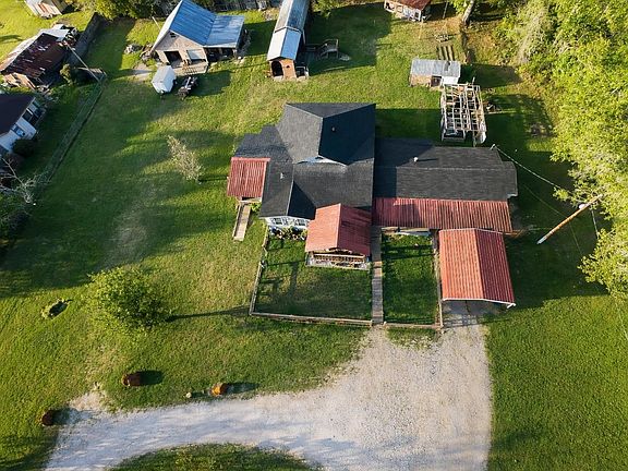 3rd image of 2485 Old Evadale Rd