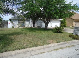1095 Squaw Valley Dr, Brownsville, TX 78520