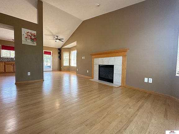 5th image of 8110 S 20th St