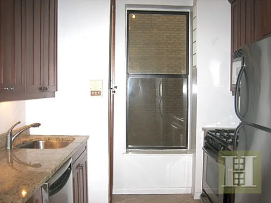 Rented by Halstead Real Estate | media 18