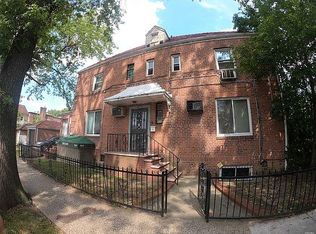 7017 Main St, Flushing, NY 11367