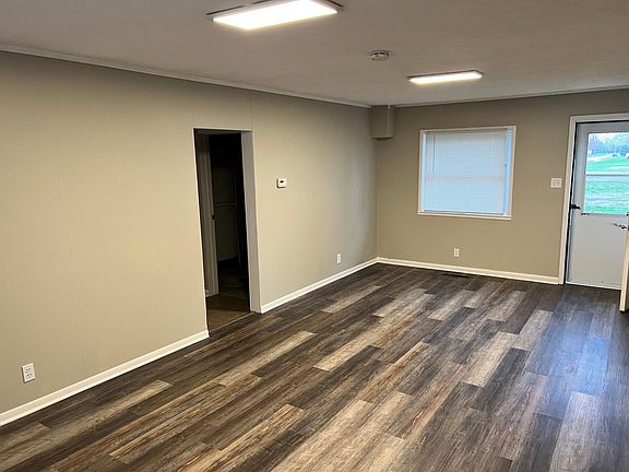 2nd image of 725 S East St #1/2