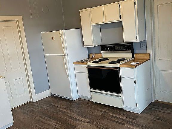 2nd image of 217 N 2nd St