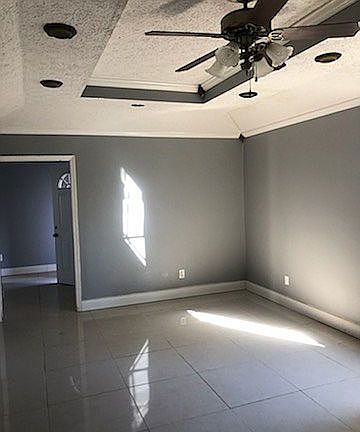 3rd image of 2713 E 6th Pl
