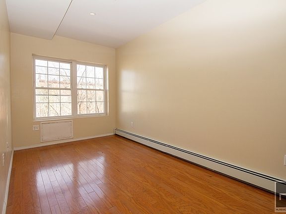 5th image of 653 De Kalb Ave #2B