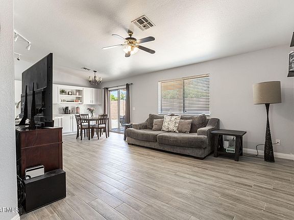 5th image of 19019 N 11TH Drive
