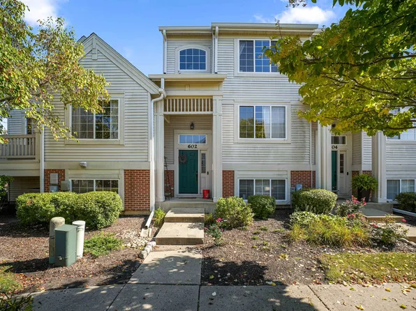 602 S Rosehall Ln, Round Lake, IL 60073