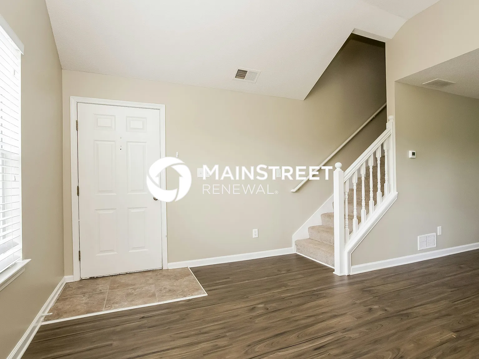 1608 Wembley Dr — Photo 4
